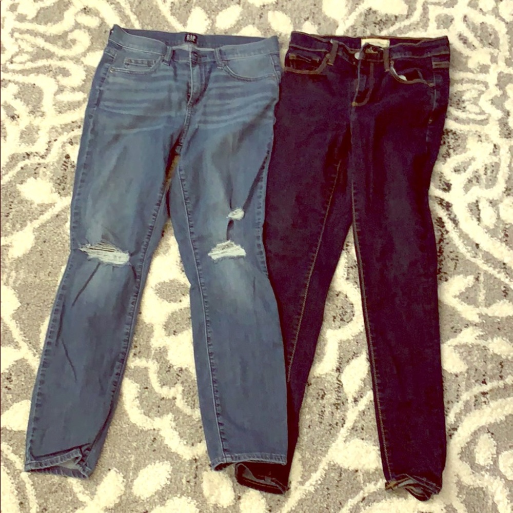 2 pair Gap Jeans Bundle! Size 26